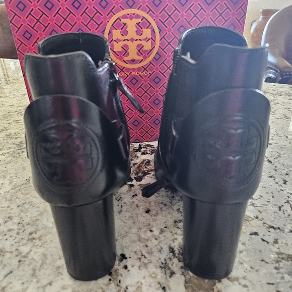 Tory Burch Colton Bootie - Picture 3 of 11